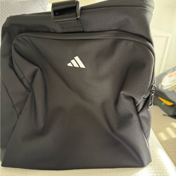 Adidas Large Black Duffel Bag - Picture 3 of 7